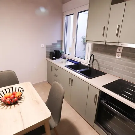 Urban Retreat 72 Apartment *