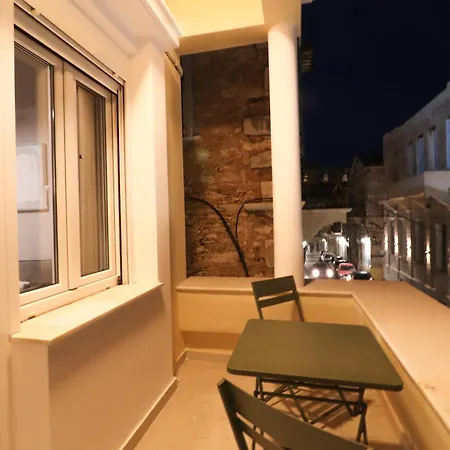 Urban Retreat 72 Ερμούπολη