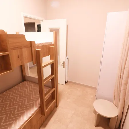 Διαμέρισμα Urban Retreat 72 Ερμούπολη