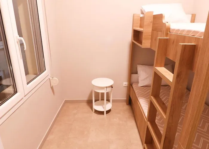 Urban Retreat 72 Apartment Ermoupoli