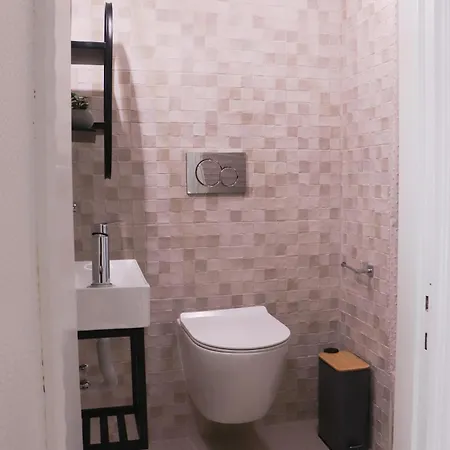 Urban Retreat 72 Apartment *