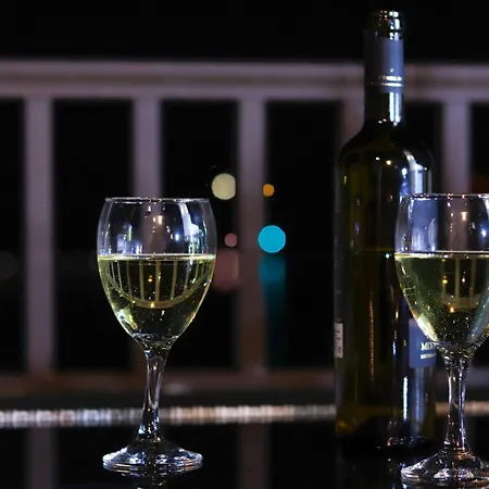 Urban Retreat 72 * Ermoúpoli