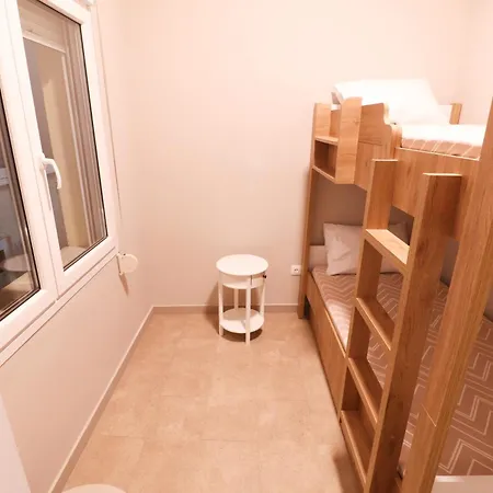Urban Retreat 72 Apartment Ermoupoli