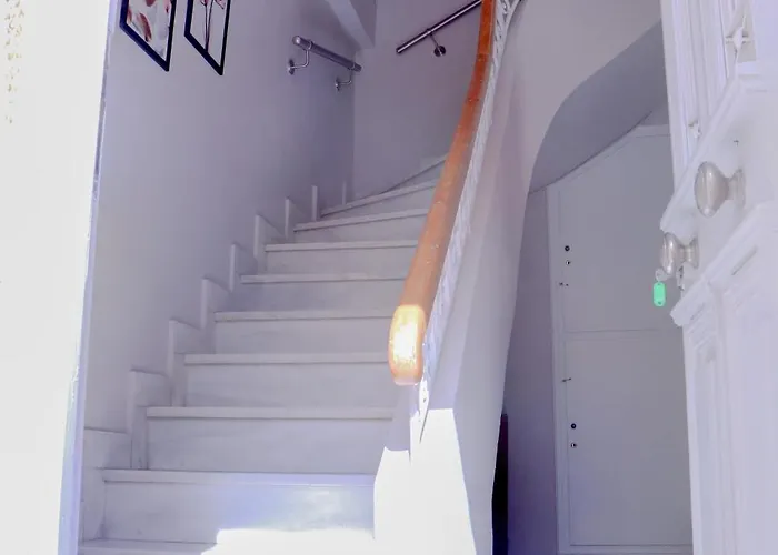 Urban Retreat 72 Ermoupoli